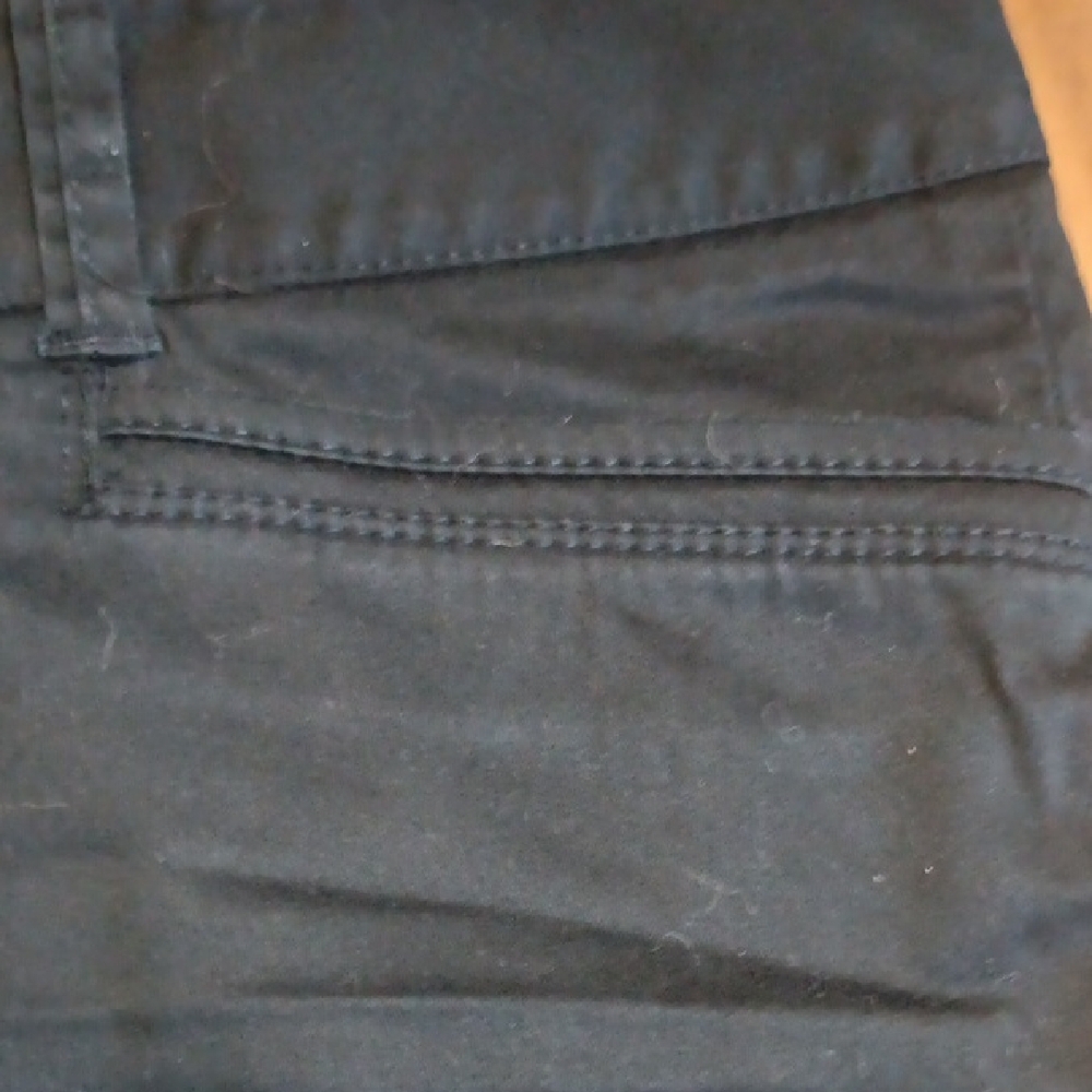 White House Black Market Women's Black Bermudas - Picture 3 of 9
